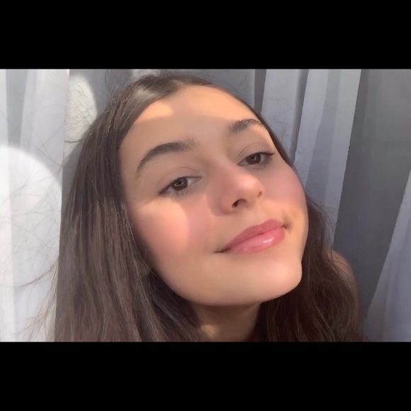 Meet your Posher, Natalia - Picture 1 of 1